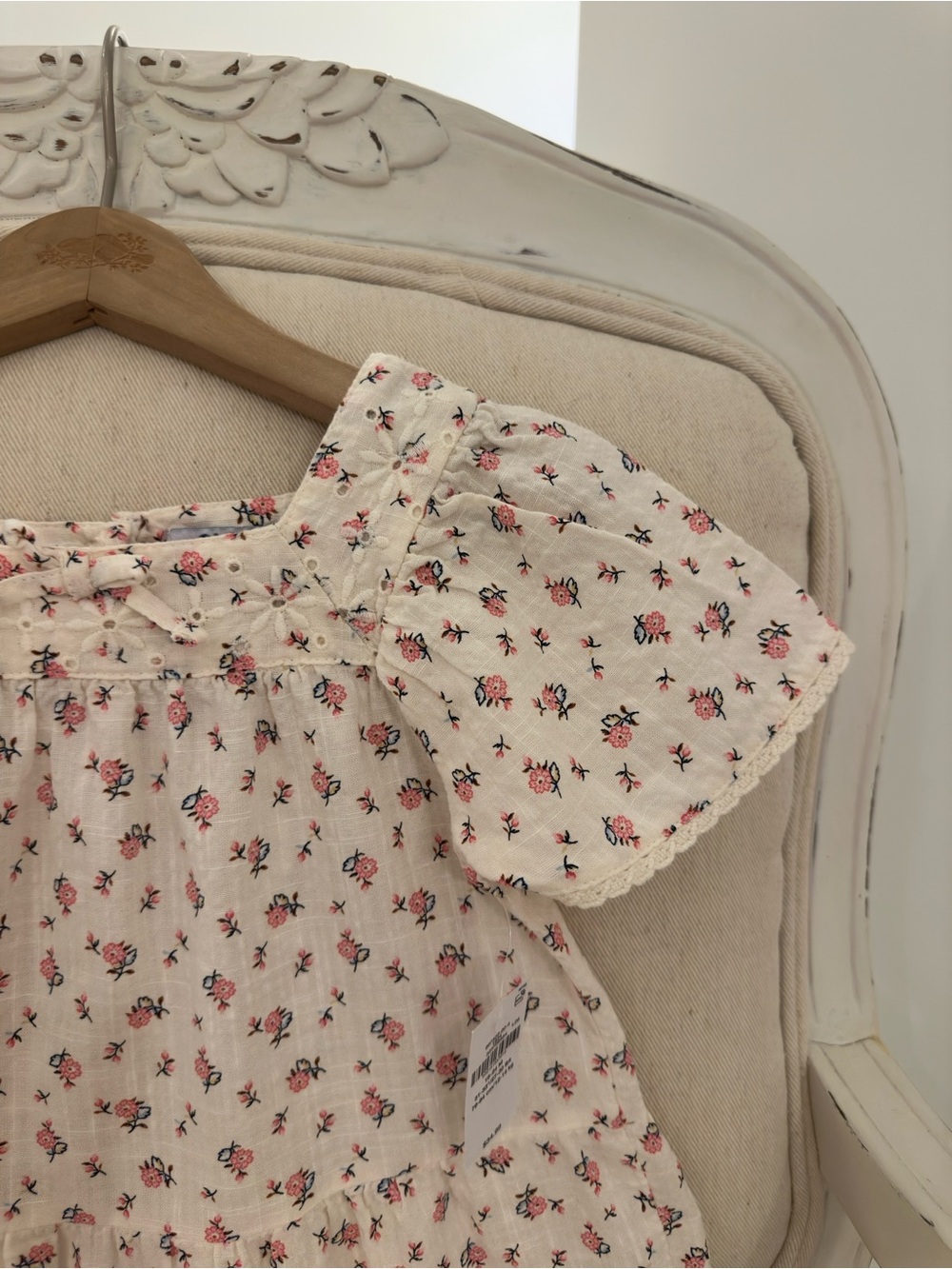 🤍 18~24 Mth Old Navy Cream Boho Ruffle Baby Dress with Pink Floral Print NWT - Picture 6 of 14